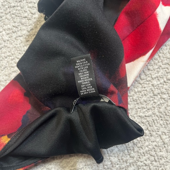 INC International Concepts Dress SZ 4 Black Red Abstract Floral Print Sheath - Picture 11 of 14